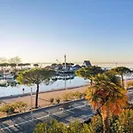 Apartment Seafront Functional