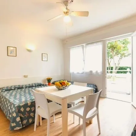 Seafront Functional דירה ליגננו סביאדורו